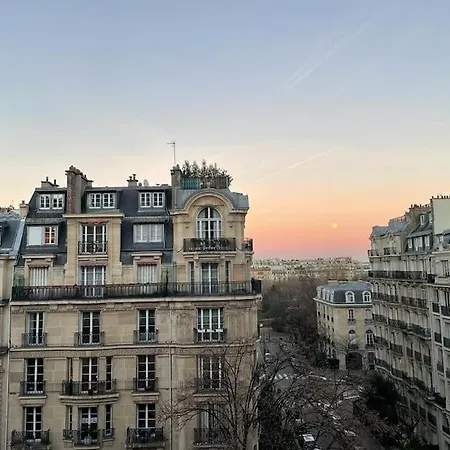 Eiffel Tower - Luxury 2 Bdm Apartment Paris